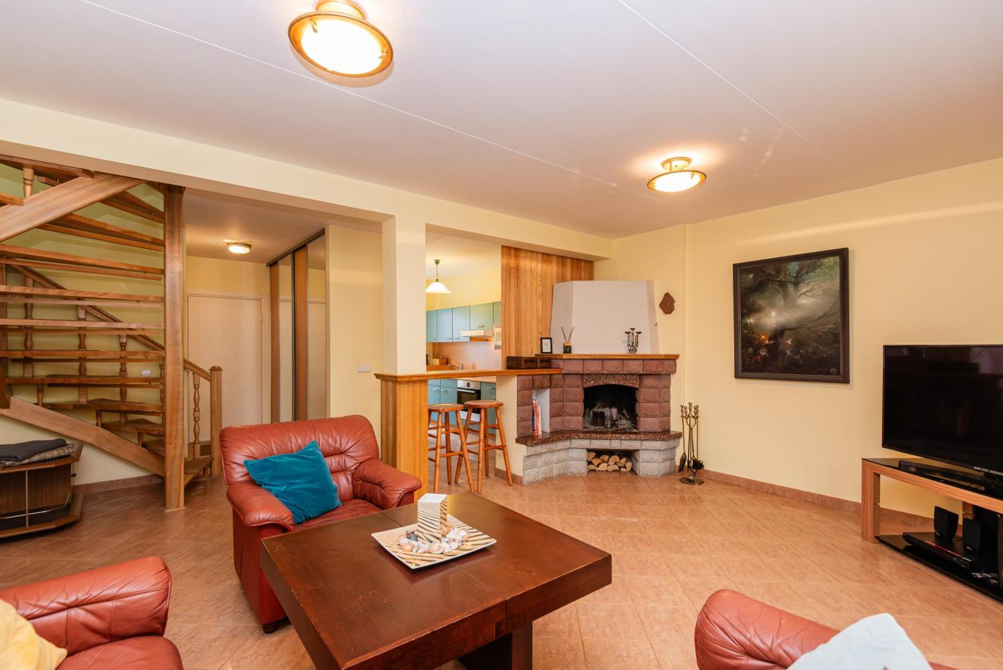 Family Inn Cottage With Terrace Palanga Exterior photo